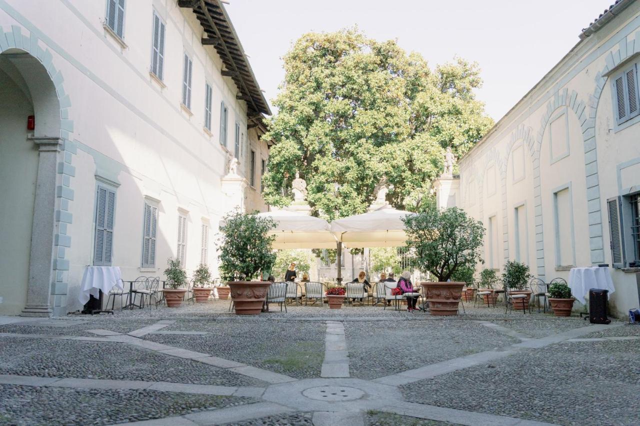 Caffe Delle Rose Les Chambres Verbania Eksteriør billede